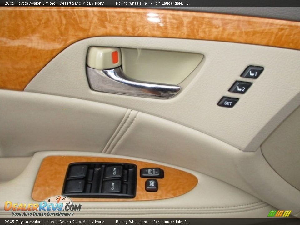 2005 Toyota Avalon Limited Desert Sand Mica / Ivory Photo #32