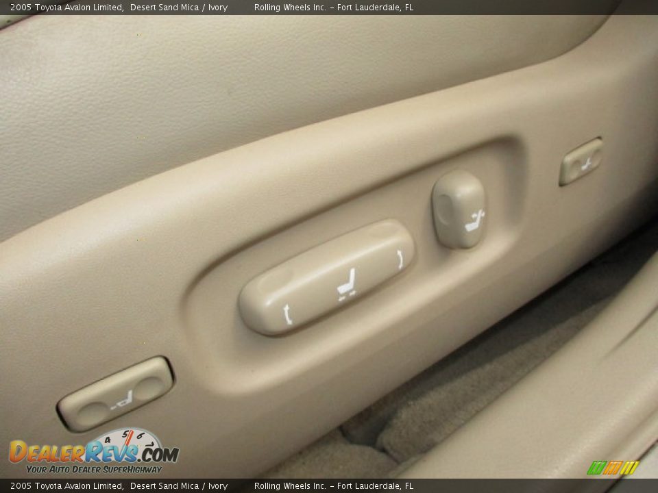 2005 Toyota Avalon Limited Desert Sand Mica / Ivory Photo #35