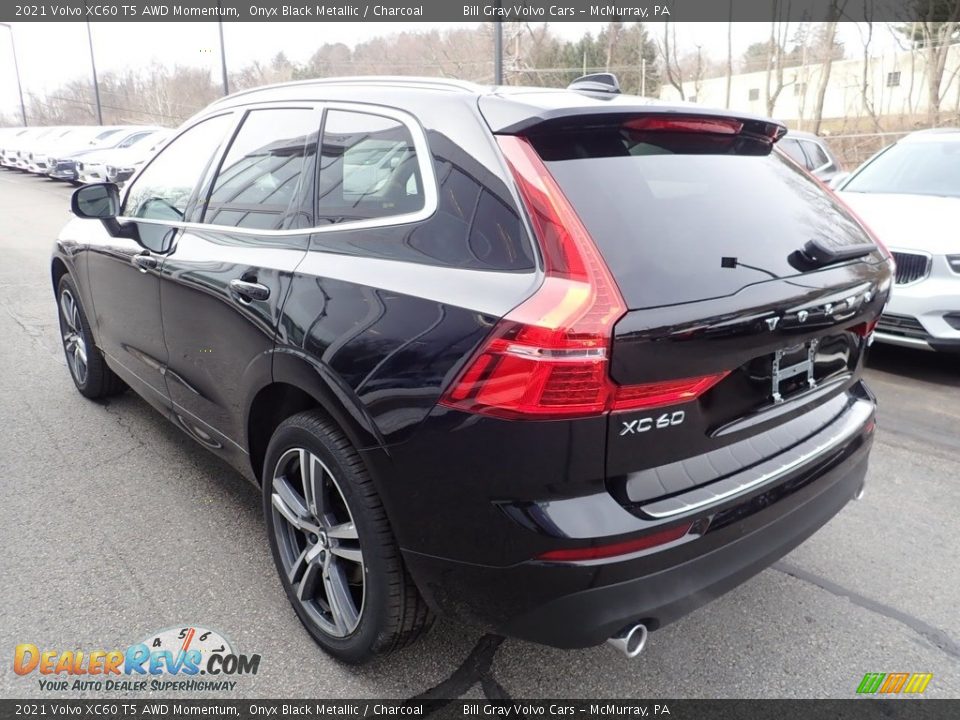 2021 Volvo XC60 T5 AWD Momentum Onyx Black Metallic / Charcoal Photo #4
