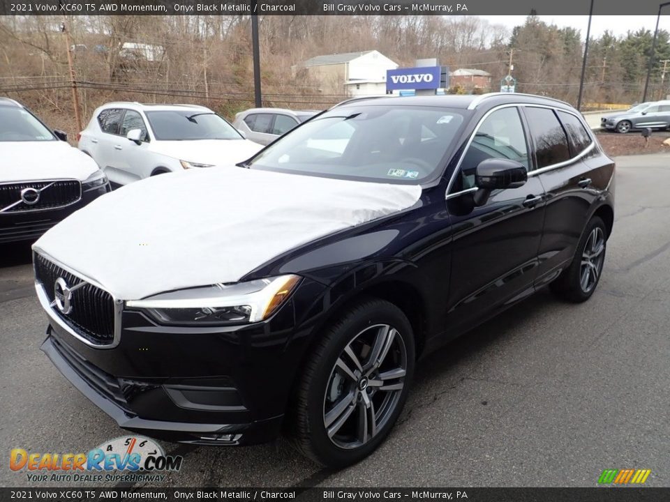 2021 Volvo XC60 T5 AWD Momentum Onyx Black Metallic / Charcoal Photo #5