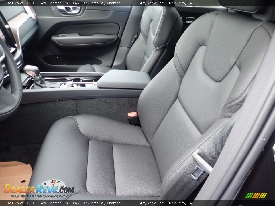 2021 Volvo XC60 T5 AWD Momentum Onyx Black Metallic / Charcoal Photo #7