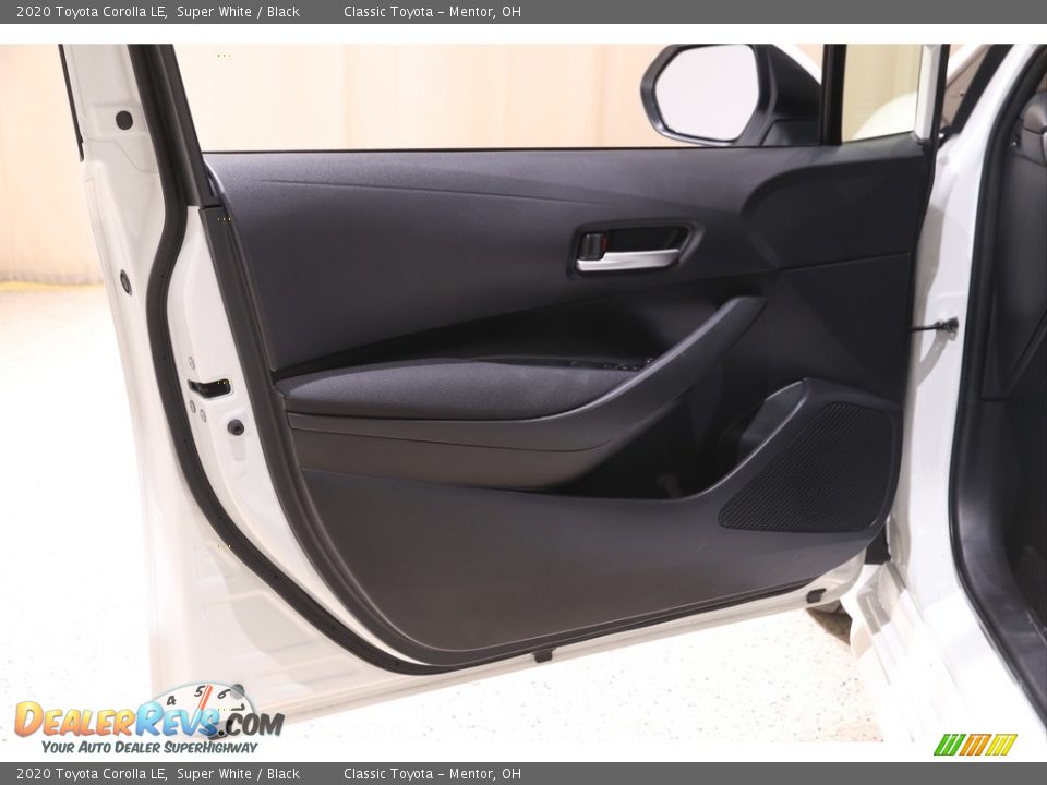 2020 Toyota Corolla LE Super White / Black Photo #4