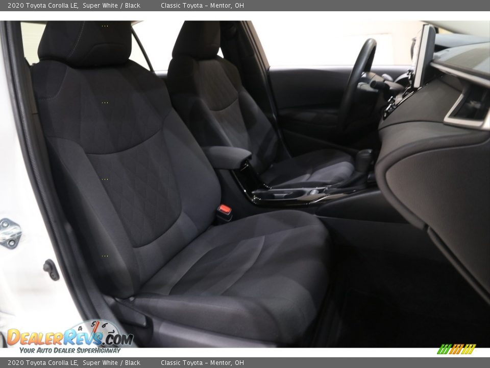 2020 Toyota Corolla LE Super White / Black Photo #14