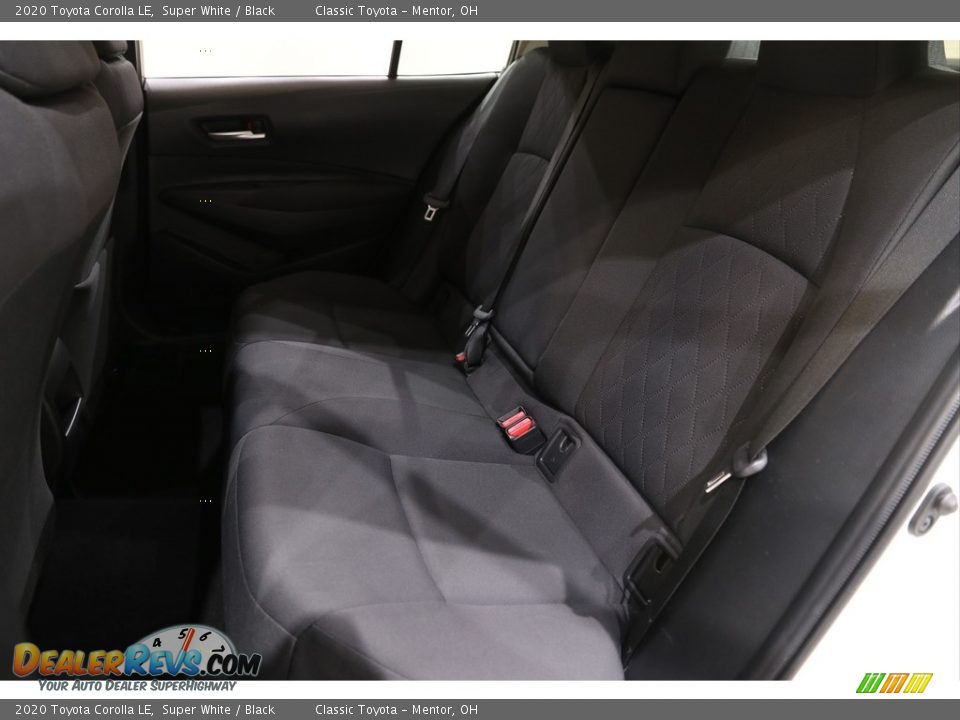 2020 Toyota Corolla LE Super White / Black Photo #16
