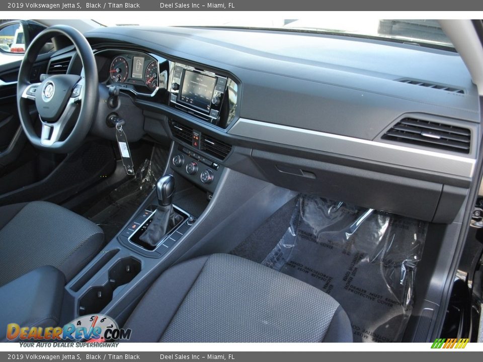 Dashboard of 2019 Volkswagen Jetta S Photo #16