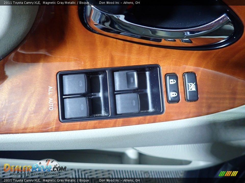 2011 Toyota Camry XLE Magnetic Gray Metallic / Bisque Photo #21