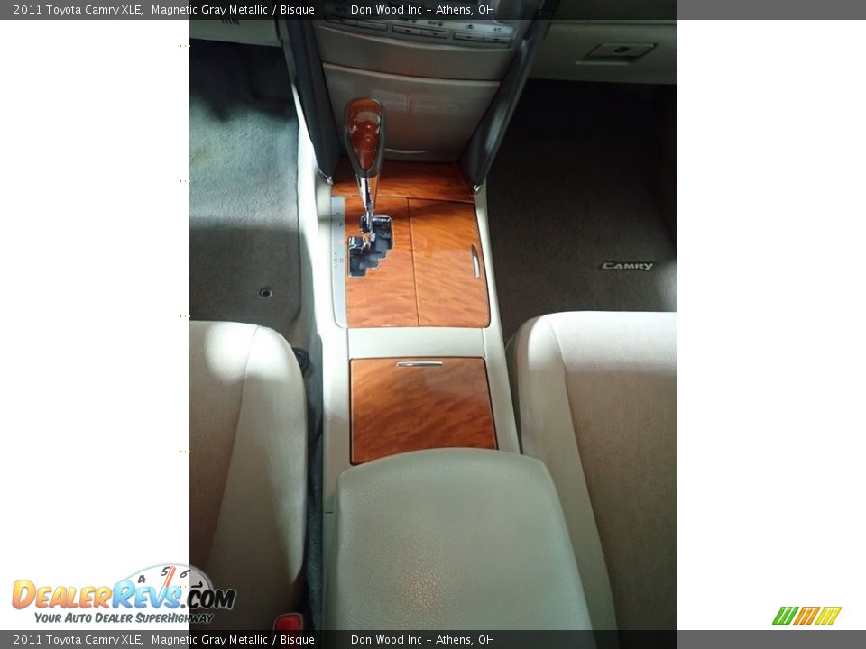 2011 Toyota Camry XLE Magnetic Gray Metallic / Bisque Photo #33