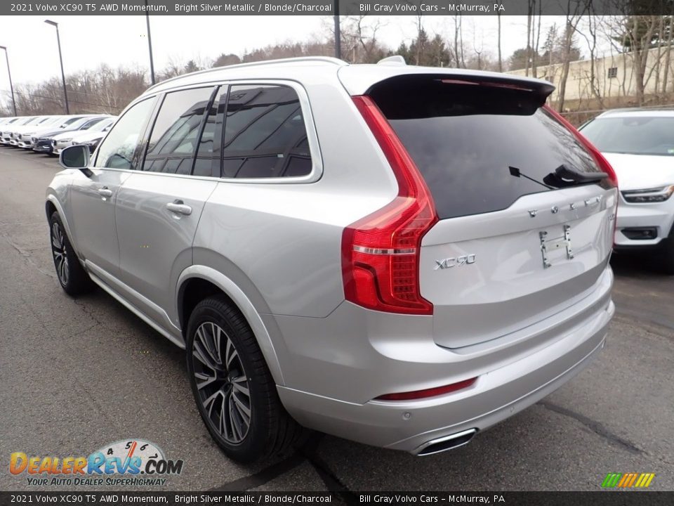 2021 Volvo XC90 T5 AWD Momentum Bright Silver Metallic / Blonde/Charcoal Photo #4