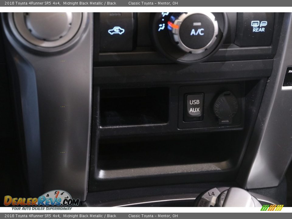 2018 Toyota 4Runner SR5 4x4 Midnight Black Metallic / Black Photo #14