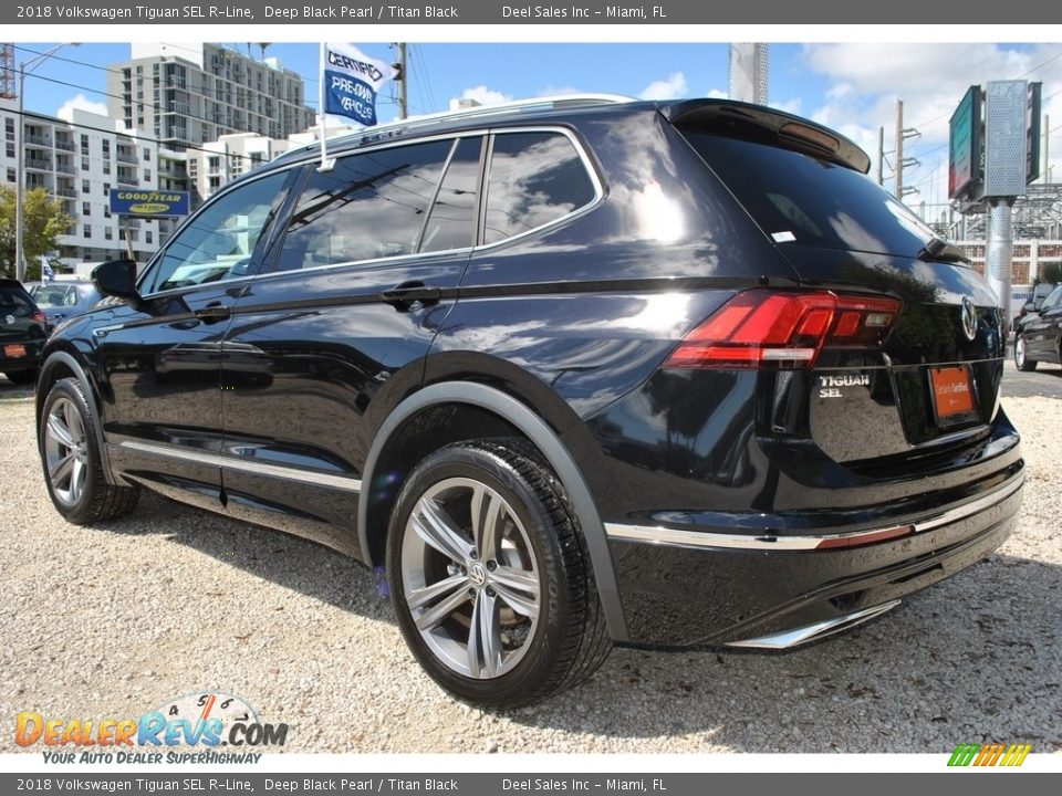 Deep Black Pearl 2018 Volkswagen Tiguan SEL R-Line Photo #7