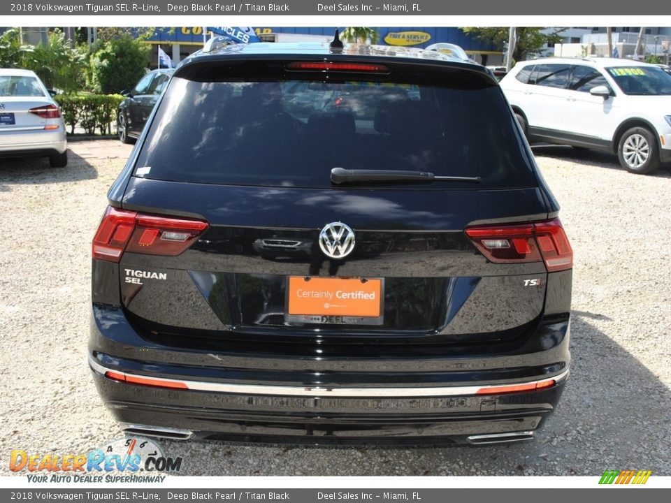2018 Volkswagen Tiguan SEL R-Line Deep Black Pearl / Titan Black Photo #8