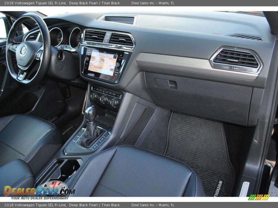 Dashboard of 2018 Volkswagen Tiguan SEL R-Line Photo #18