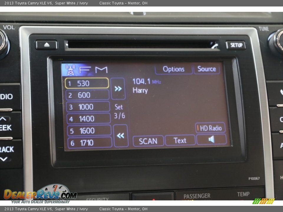 2013 Toyota Camry XLE V6 Super White / Ivory Photo #10