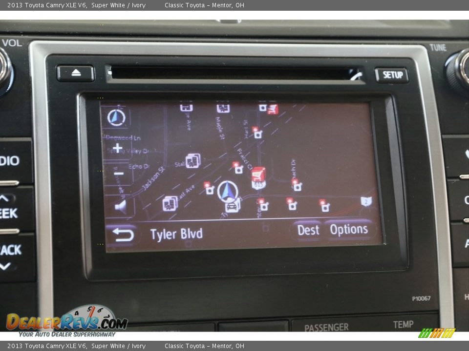 2013 Toyota Camry XLE V6 Super White / Ivory Photo #12