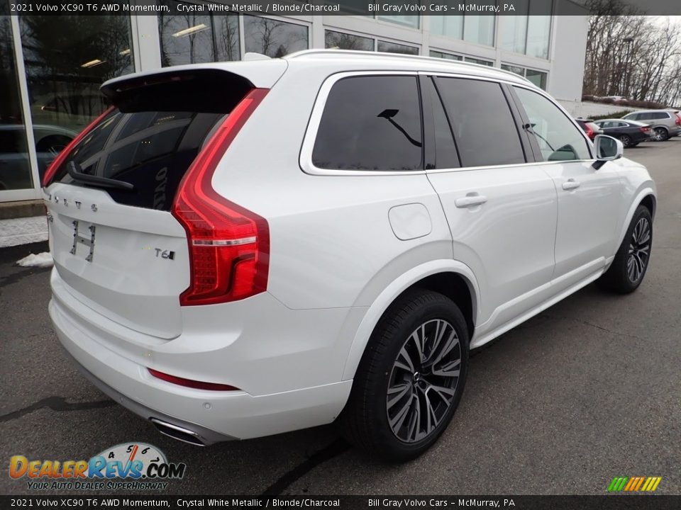 2021 Volvo XC90 T6 AWD Momentum Crystal White Metallic / Blonde/Charcoal Photo #2