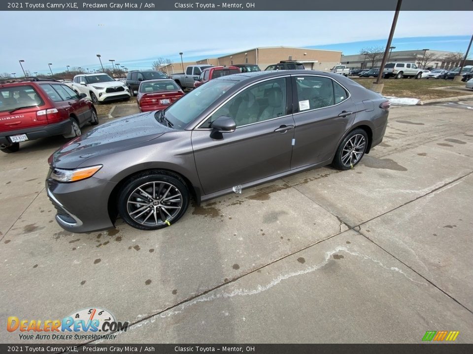 2021 Toyota Camry XLE Predawn Gray Mica / Ash Photo #1