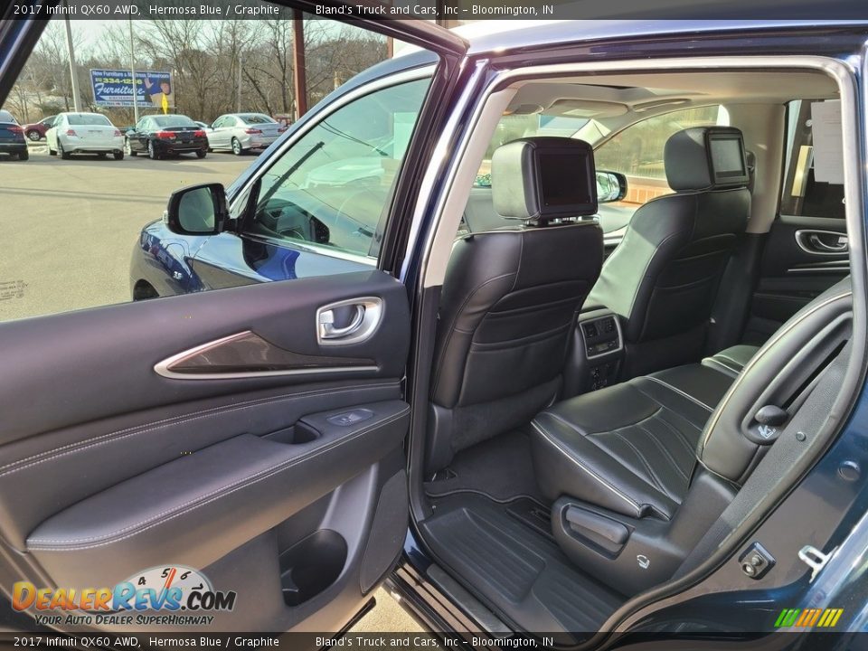 Rear Seat of 2017 Infiniti QX60 AWD Photo #32