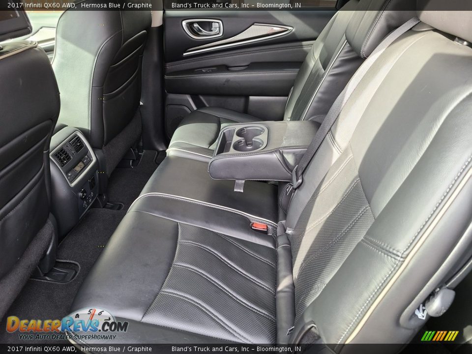 Rear Seat of 2017 Infiniti QX60 AWD Photo #36