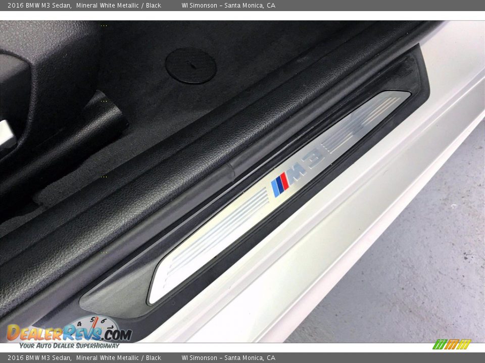 2016 BMW M3 Sedan Mineral White Metallic / Black Photo #25