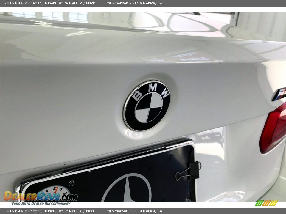 2016 BMW M3 Sedan Mineral White Metallic / Black Photo #31