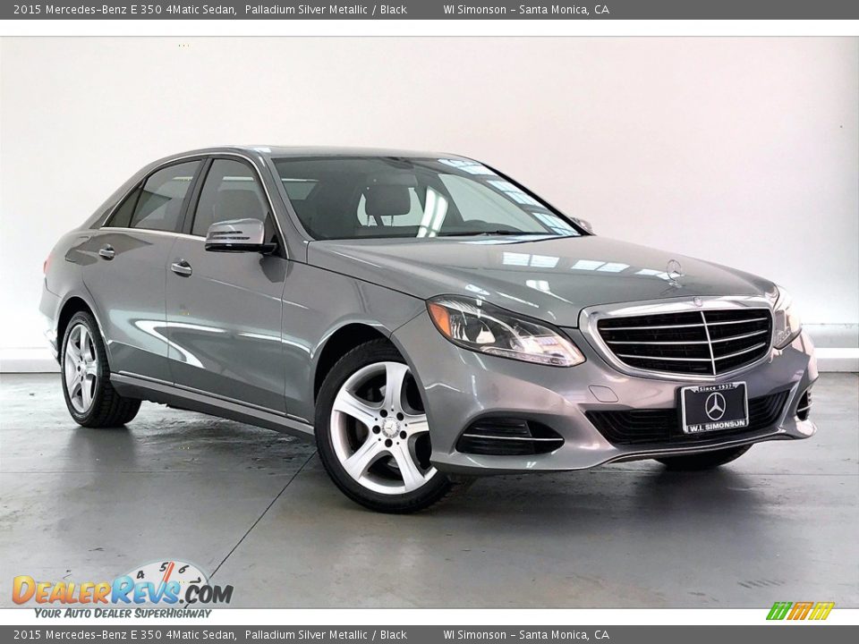 Front 3/4 View of 2015 Mercedes-Benz E 350 4Matic Sedan Photo #34