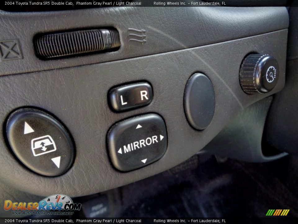2004 Toyota Tundra SR5 Double Cab Phantom Gray Pearl / Light Charcoal Photo #18