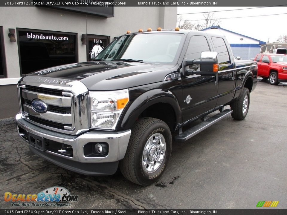 2015 Ford F250 Super Duty XLT Crew Cab 4x4 Tuxedo Black / Steel Photo #2