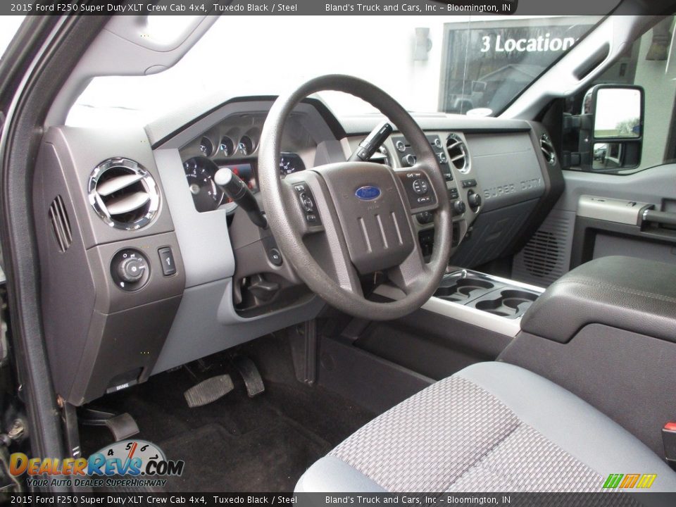 2015 Ford F250 Super Duty XLT Crew Cab 4x4 Tuxedo Black / Steel Photo #6