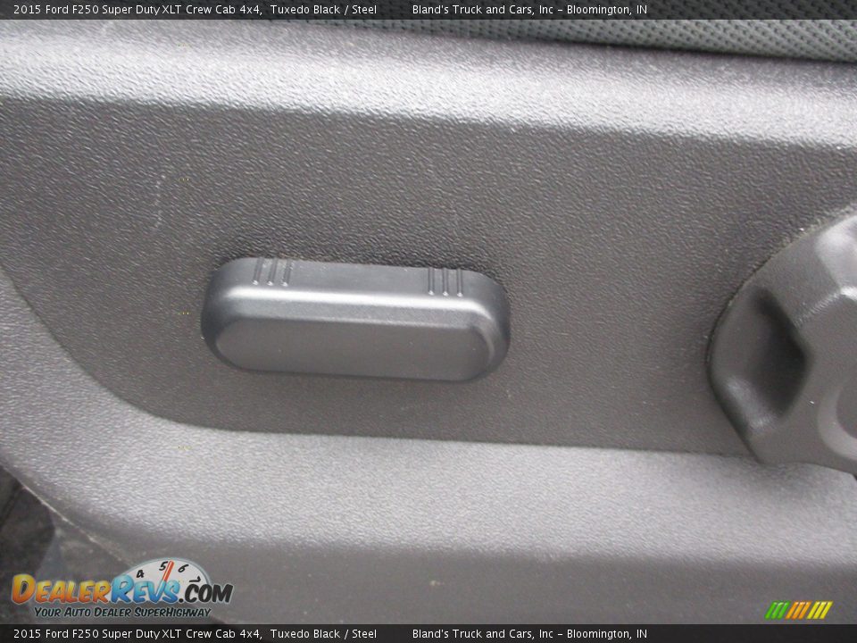 2015 Ford F250 Super Duty XLT Crew Cab 4x4 Tuxedo Black / Steel Photo #9