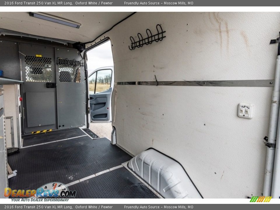 2016 Ford Transit 250 Van XL MR Long Oxford White / Pewter Photo #24