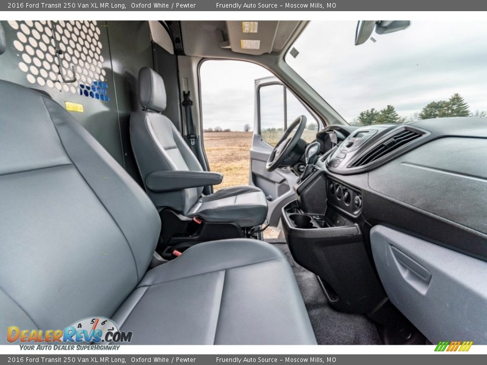 2016 Ford Transit 250 Van XL MR Long Oxford White / Pewter Photo #31