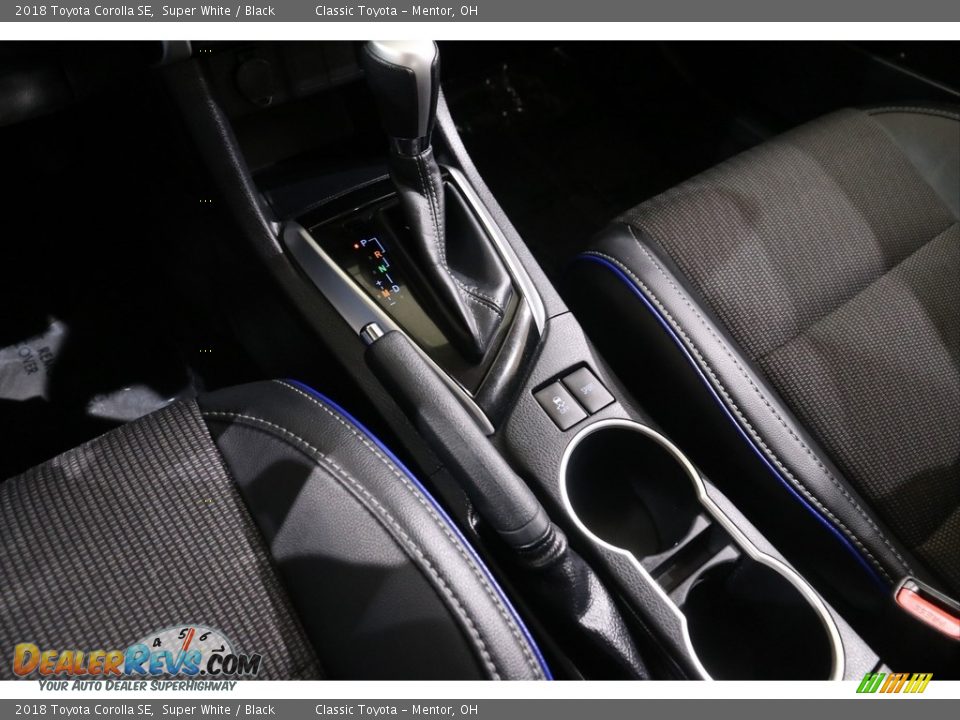 2018 Toyota Corolla SE Super White / Black Photo #14