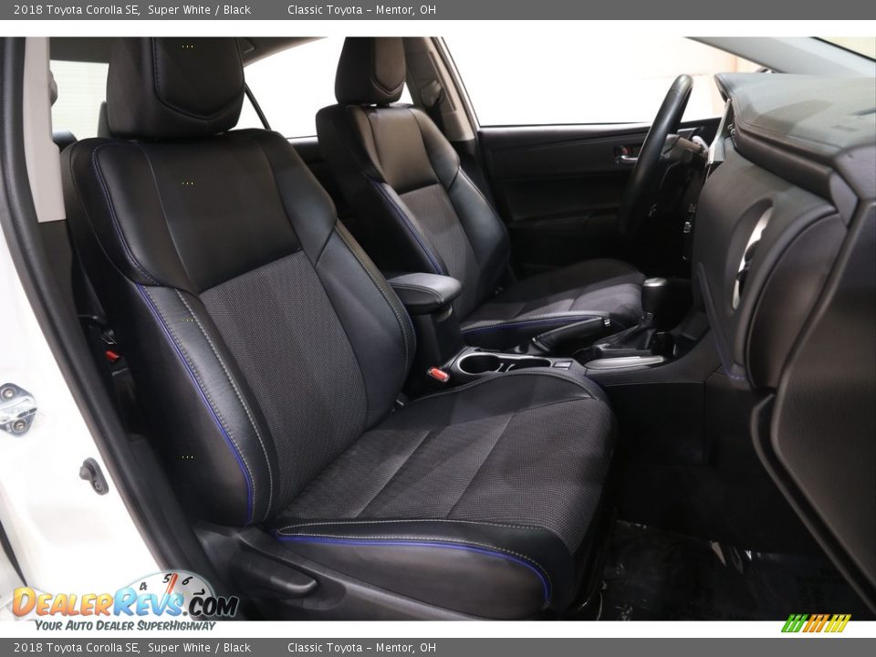 2018 Toyota Corolla SE Super White / Black Photo #15