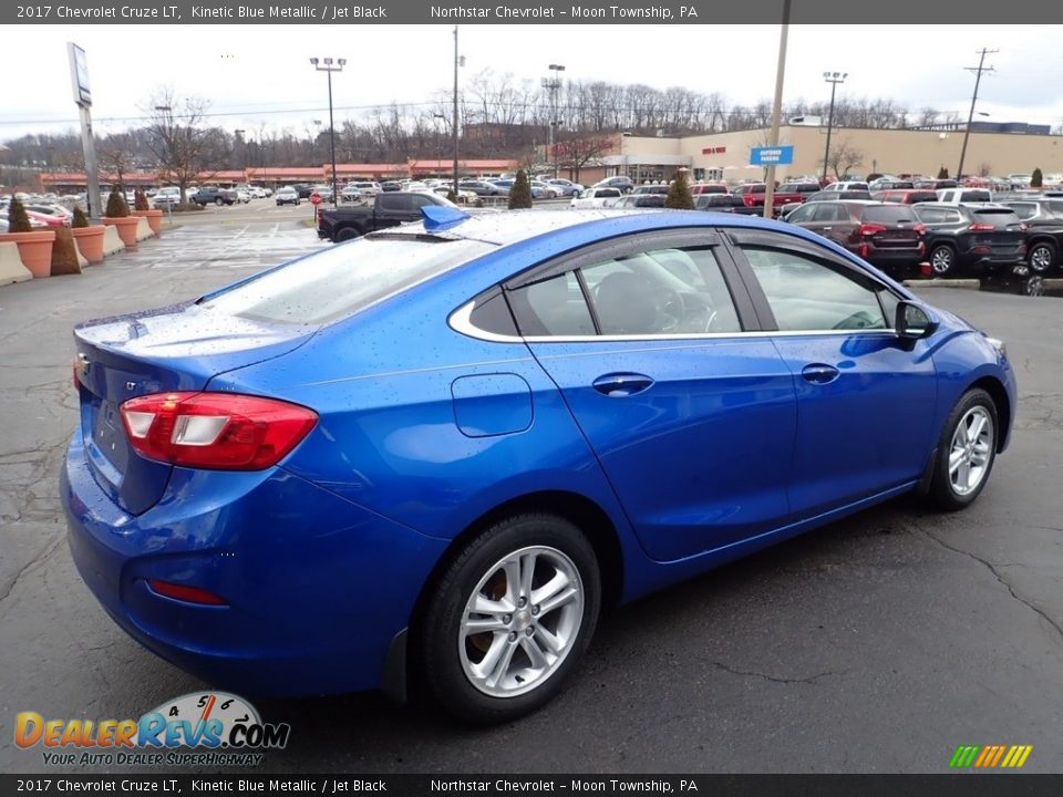 2017 Chevrolet Cruze LT Kinetic Blue Metallic / Jet Black Photo #9