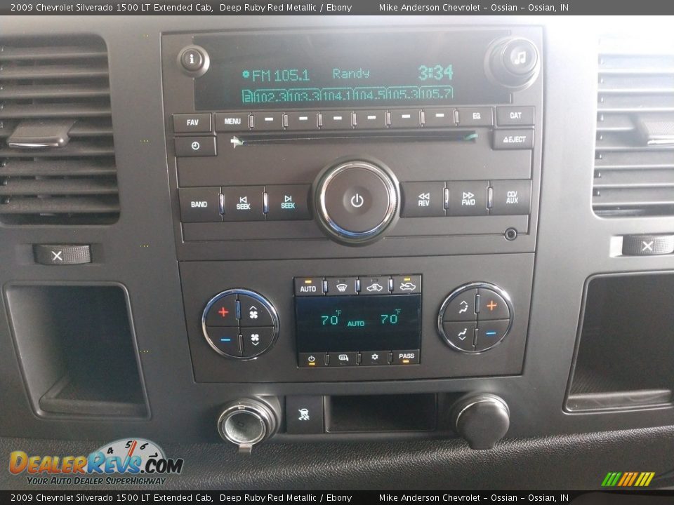 Controls of 2009 Chevrolet Silverado 1500 LT Extended Cab Photo #29