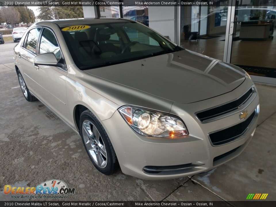 2010 Chevrolet Malibu LT Sedan Gold Mist Metallic / Cocoa/Cashmere Photo #2