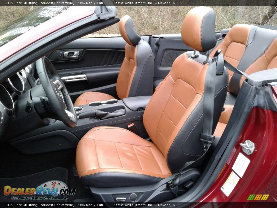Tan Interior - 2019 Ford Mustang EcoBoost Convertible Photo #12