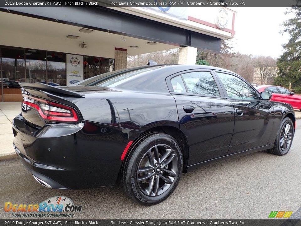 2019 Dodge Charger SXT AWD Pitch Black / Black Photo #2