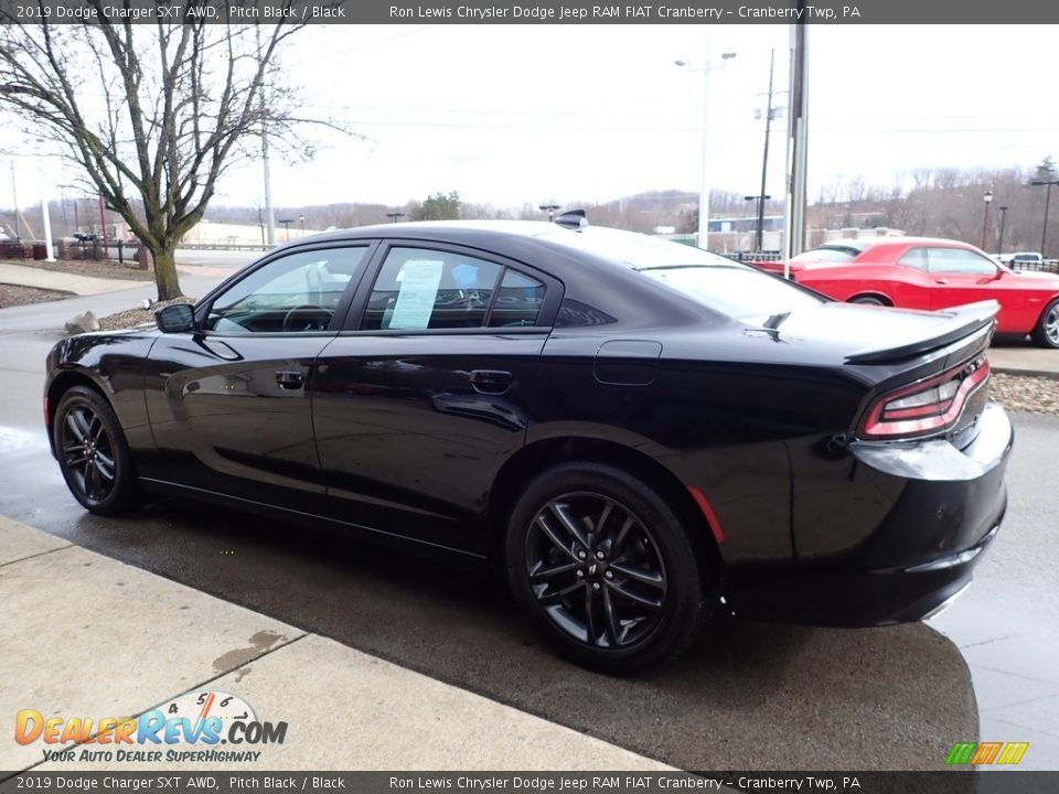 2019 Dodge Charger SXT AWD Pitch Black / Black Photo #5