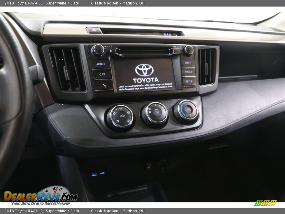 2018 Toyota RAV4 LE Super White / Black Photo #9