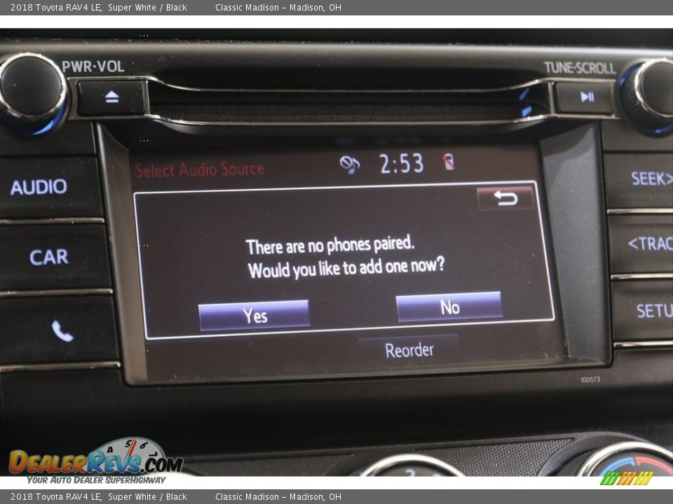 2018 Toyota RAV4 LE Super White / Black Photo #11