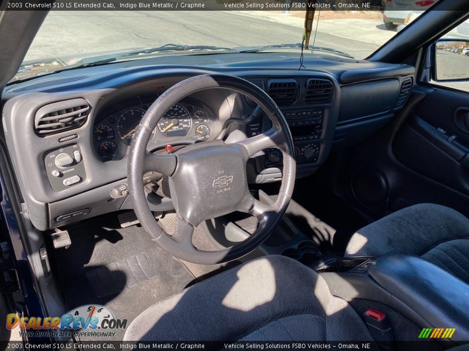 2003 Chevrolet S10 LS Extended Cab Indigo Blue Metallic / Graphite Photo #7