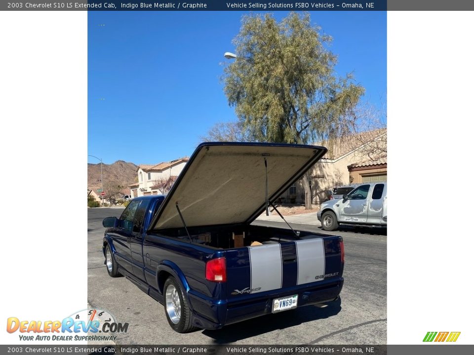 2003 Chevrolet S10 LS Extended Cab Indigo Blue Metallic / Graphite Photo #9