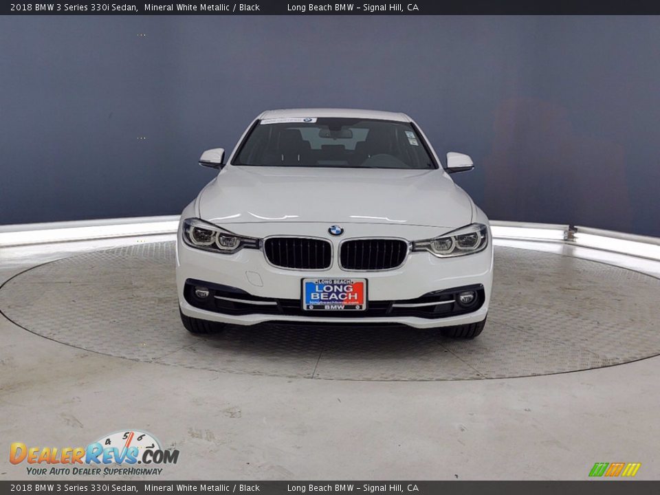 2018 BMW 3 Series 330i Sedan Mineral White Metallic / Black Photo #2