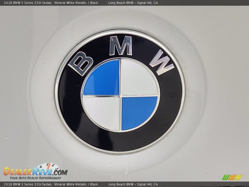 2018 BMW 3 Series 330i Sedan Mineral White Metallic / Black Photo #10