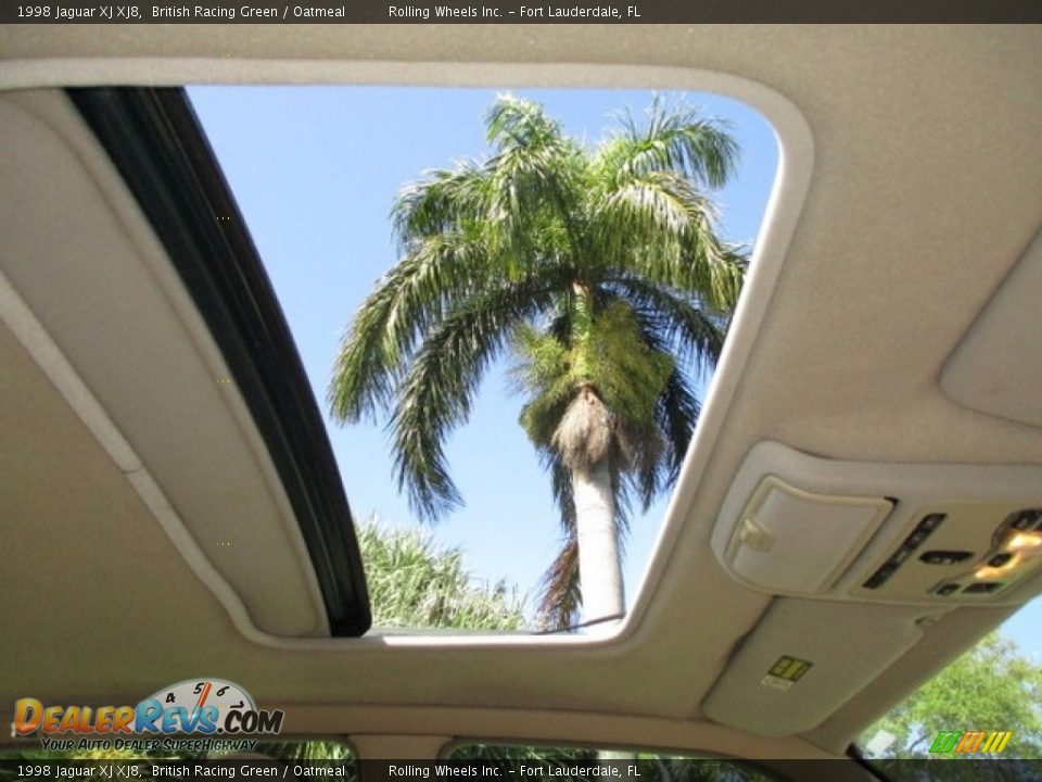 1998 Jaguar XJ XJ8 British Racing Green / Oatmeal Photo #4