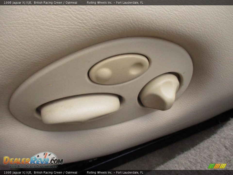 1998 Jaguar XJ XJ8 British Racing Green / Oatmeal Photo #14