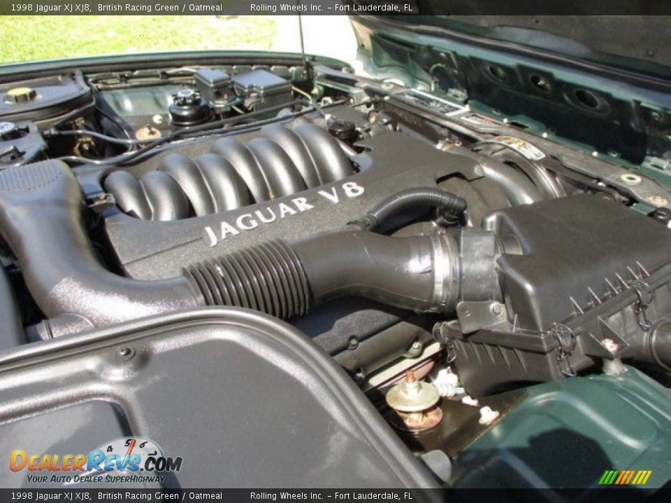1998 Jaguar XJ XJ8 British Racing Green / Oatmeal Photo #22