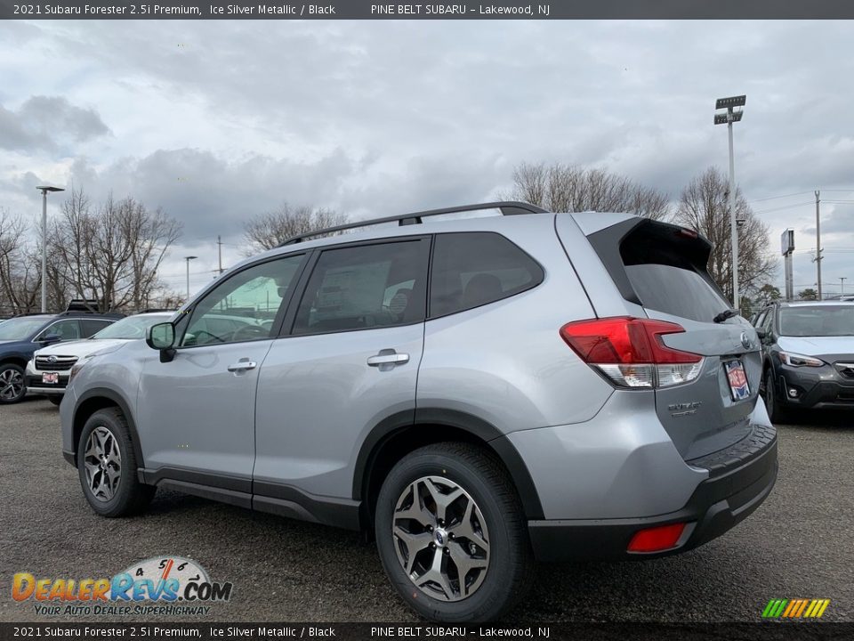 2021 Subaru Forester 2.5i Premium Ice Silver Metallic / Black Photo #6