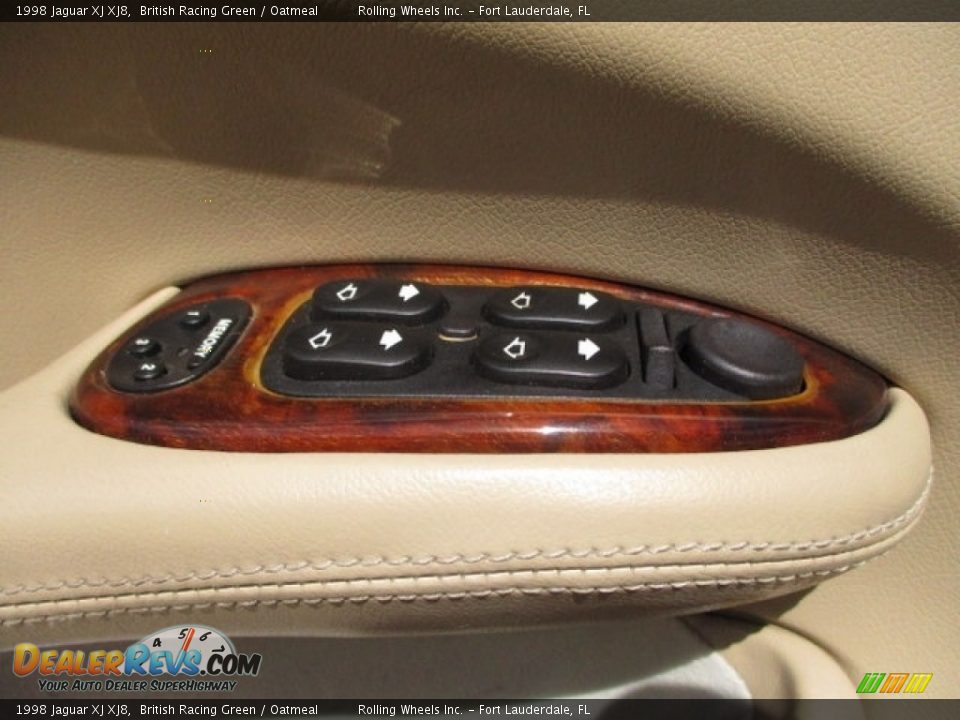 1998 Jaguar XJ XJ8 British Racing Green / Oatmeal Photo #33